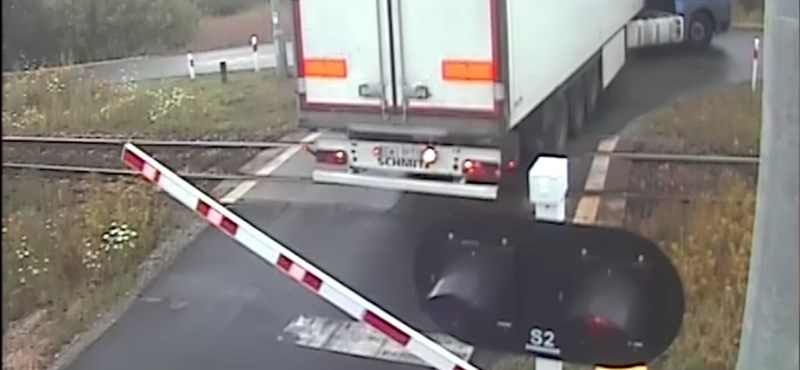 Nézd meg ezt a videót, drukkolni fogsz a kamionosnak