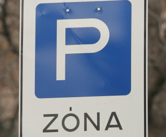A zuglói parkolási rendelet szigorú és embertelen a helyi lakosokkal szemben
