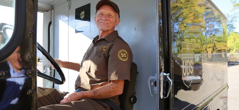 55 éve sofőr ez a férfi, és még egyetlen balesete sem volt – most elárulja a titkát