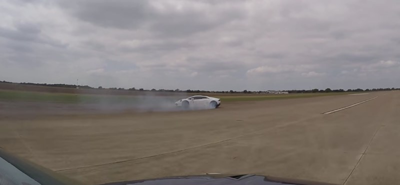 VIDEÓ: 320 km/h-nál szállt el a 2000 lóerős Lamborghini a gyorsulási versenyen