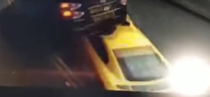 VIDEÓ: Hátulról öklelte fel a családi Nissant egy Audi R8