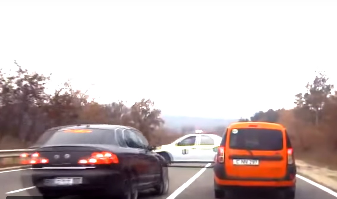 Záróvonalon előzés a legrosszabbkor? Neki sikerült…