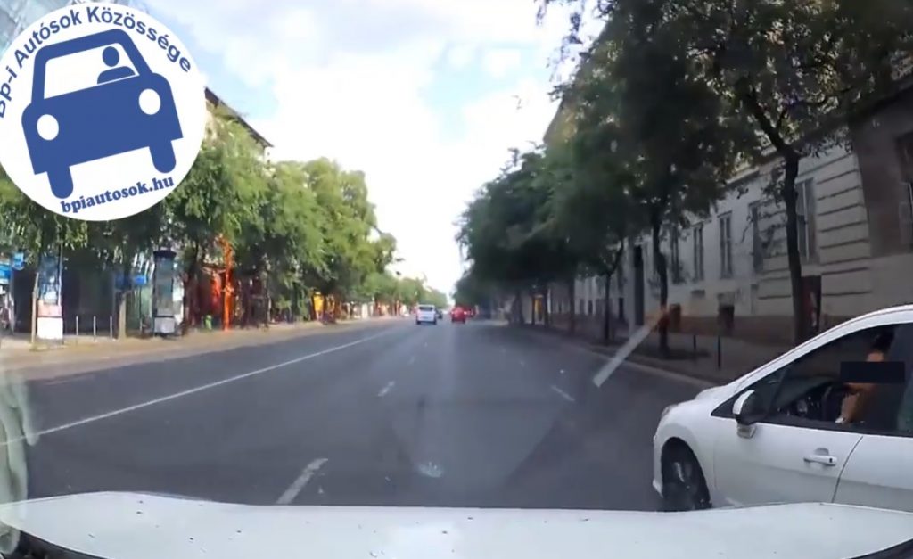 VIDEÓ: Ezt hívják úgy: Szándékos közúti veszélyeztetés