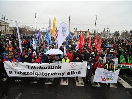 Újabb tüntetés lesz, így zárják le Budapestet szombaton