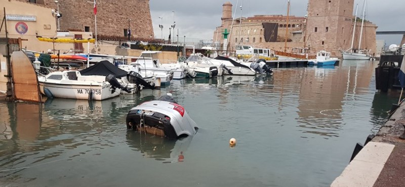 A Földközi-tengerbe zuhant egy autós, aki vakon követte a GPS-t