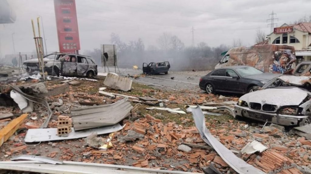 Felrobbant egy benzinkút Boszniában. Egy ember meghalt, sok a sérült