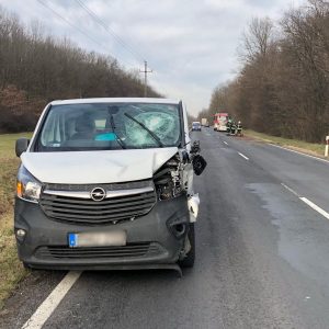 FOTÓK: Két autó tört össze egy vadgázolásos balesetben – casco nincs, a kár jelentős