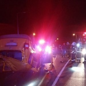 Égő autóból mentették ki a járművezetőt a nagykállói rendőrök