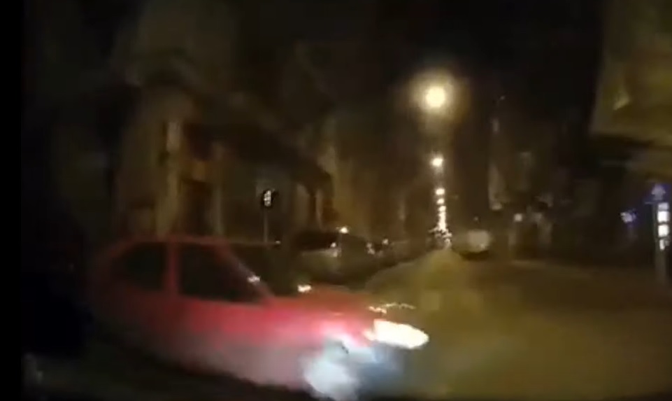 VIDEÓ: Kb. 50-nel ütközött olvasónk az elsőbbséget meg nem adó autóssal. Ezt látta a dashcam
