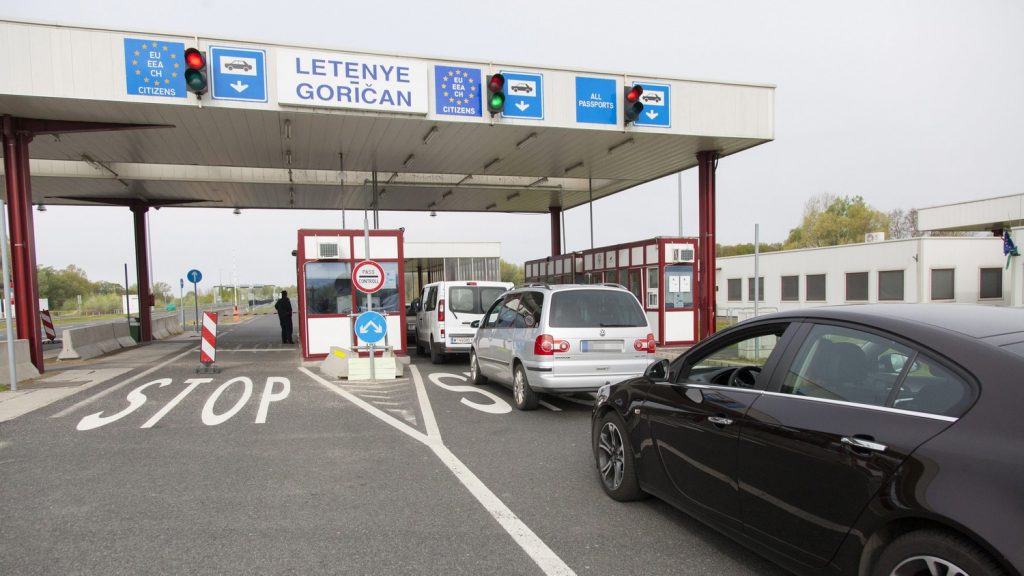 Pénteken ideiglenesen lezárják az M7-es autópálya letenyei határátkelőjét
