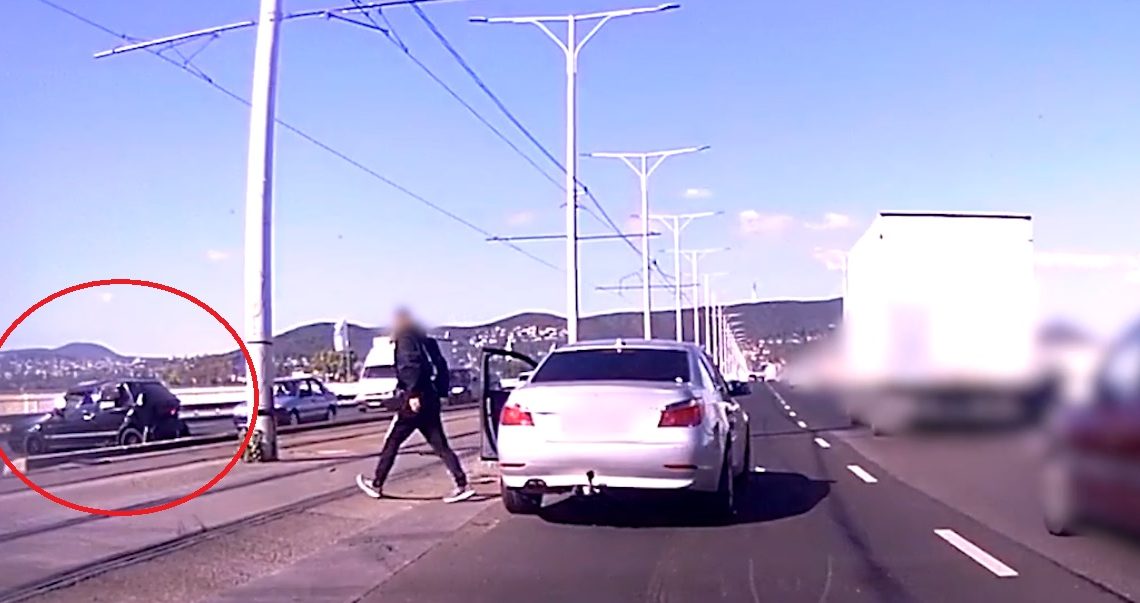 VIDEÓ: Az Árpád hídon akart megfordulni. Hatalmas baleset lett belőle VIDEÓ: Az Árpád hídon akart megfordulni. Hatalmas baleset lett belőle