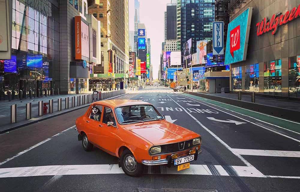 FOTÓK: Az üres New Yorkban egy veterán Dacia 1300? Simán! :) FOTÓK: Az üres New Yorkban egy veterán Dacia 1300? Simán! :)