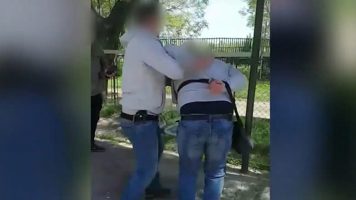 VIDEÓ: Jelblokkolókat használtak, autókat törtek fel. Őket is megfogták! VIDEÓ: Jelblokkolókat használtak, autókat törtek fel. Őket is megfogták!