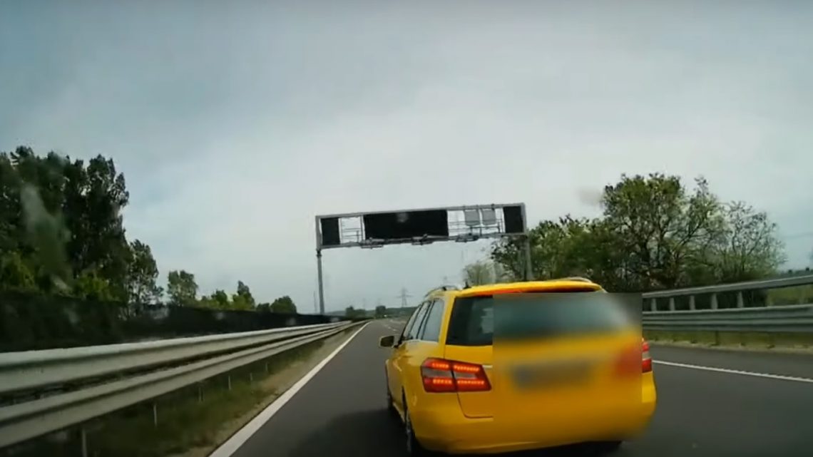 VIDEÓ: Annyira siethetett fuvarba, hogy büntetőfékezni volt ideje az M2-esen ennek a taxisnak VIDEÓ: Annyira siethetett fuvarba, hogy büntetőfékezni volt ideje az M2-esen ennek a taxisnak