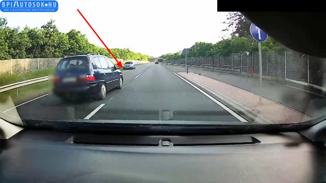 VIDEÓ: Ha ekkora tempónál le kell tenned a jobb szélét az útról, akkor kezdhetsz imádkozni VIDEÓ: Ha ekkora tempónál le kell tenned a jobb szélét az útról, akkor kezdhetsz imádkozni