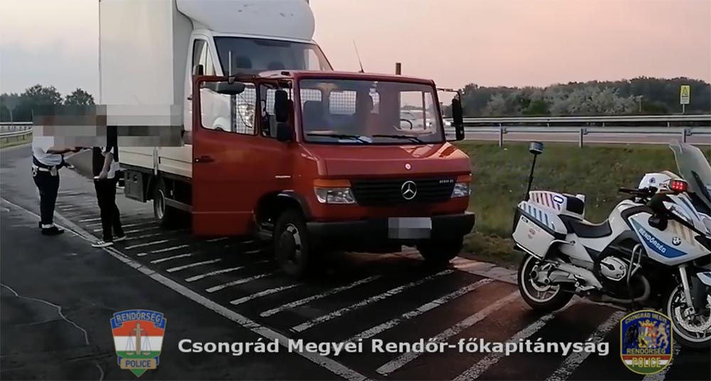VIDEÓ: Az M5-ösön fogtak meg megint egy “szállítót”