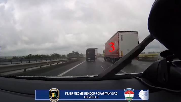 VIDEÓ: Célkeresztben a szabálytalan teherautósok – Újabb közúti akcióról adott ki videót a rendőrség