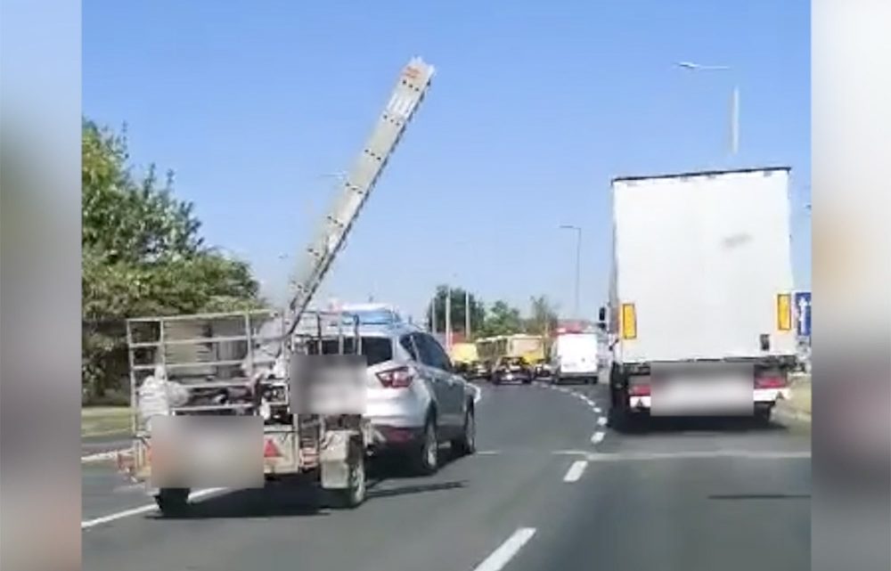 VIDEÓ: Mátészalkán megoldottá vált a kérdés. Sör megfog, létra elvisz VIDEÓ: Mátészalkán megoldottá vált a kérdés. Sör megfog, létra elvisz