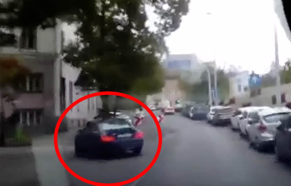 VIDEÓ: Rossz dolog hónapokig a lakatosnál hagyni egy ilyen szép autót VIDEÓ: Rossz dolog hónapokig a lakatosnál hagyni egy ilyen szép autót