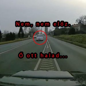 VIDEÓ: Saját sávjának hitte a szembesávot az Opel Meriva sofőrje a 71-es úton