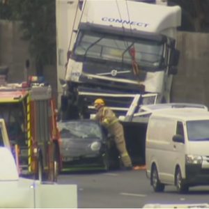 Lefilmezte és gúnyosan kommentálta egy férfi, ahogy haldoklott négy elgázolt rendőr