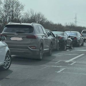 Kiderült, hogy Bereczki Zoltán és várandós párja, Bata Éva is részese volt az M7-es autópályán történt mai balesetnek