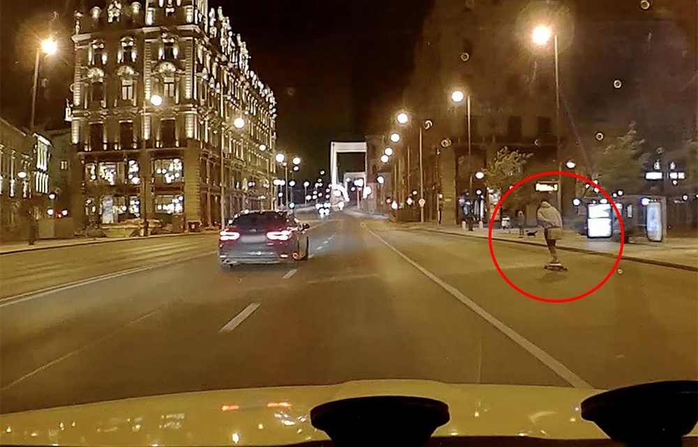 VIDEÓ: “A régi “Úttörő áruház”-tól a Ferenciek teréig nem értük utol a gördeszkást” VIDEÓ: “A régi “Úttörő áruház”-tól a Ferenciek teréig nem értük utol a gördeszkást”