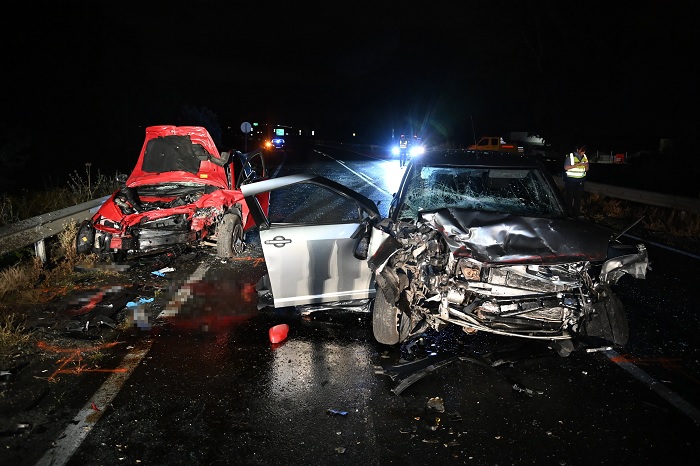 FOTÓK: Halálos baleset történt éjjel Üllőnél