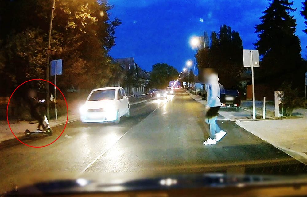 Videón, ahogy egy rollerest elüt az autó Pilisvörösváron Videón, ahogy egy rollerest elüt az autó Pilisvörösváron