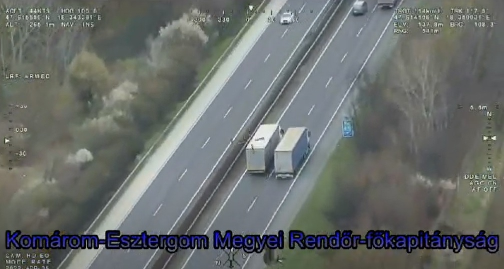 VIDEÓ: Fokozott ellenőrzés az M1-es autópályán – Ezúttal helikoptert  is bevetettek