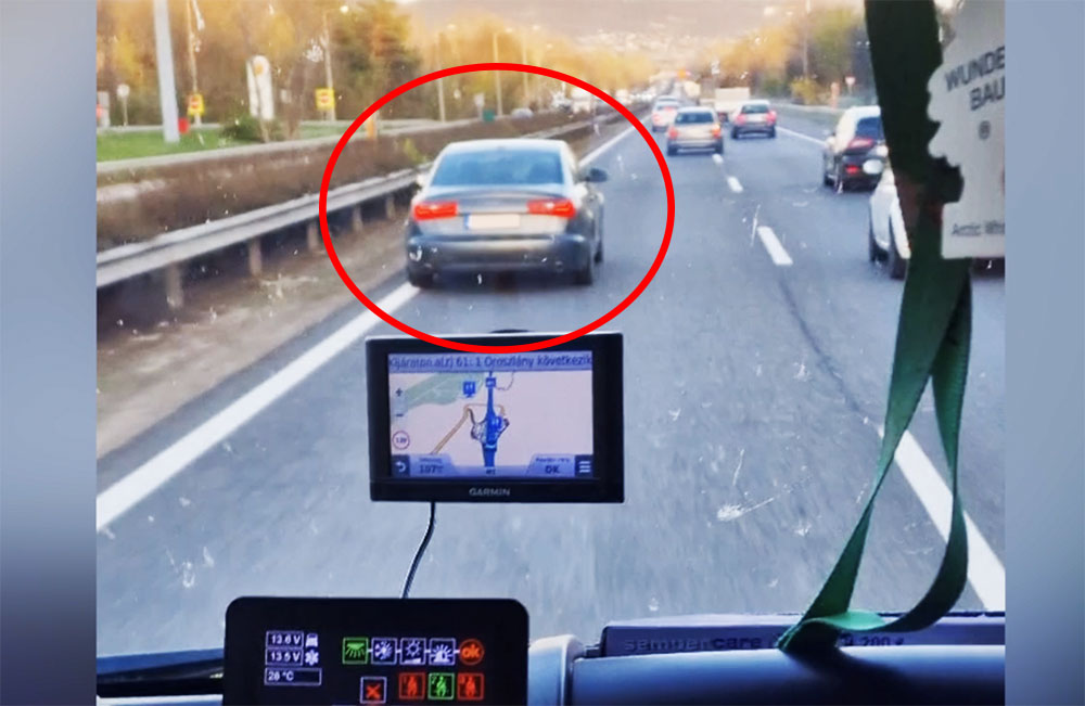 VIDEÓ: Ezt művelte a szirénázó mentő előtt az M1-en, az Audi sofőrje