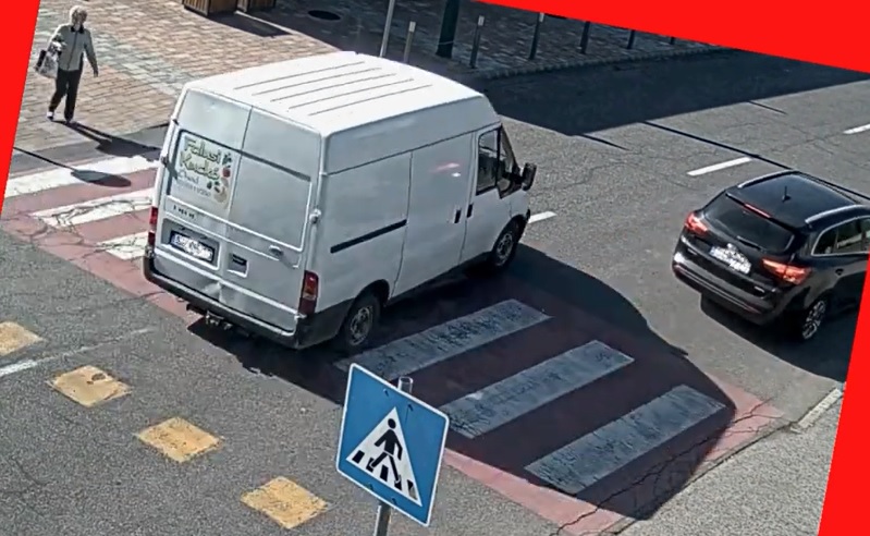 VIDEÓ: Gyorsított eljárás keretein belül, komoly büntetést kapott egy zebránál előző furgonos