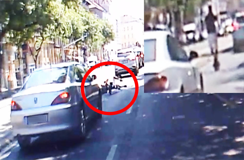 VIDEÓ: Hatalmasat esett a rolleres, ráadásul közvetlenül egy autó előtt a Nagykörúton