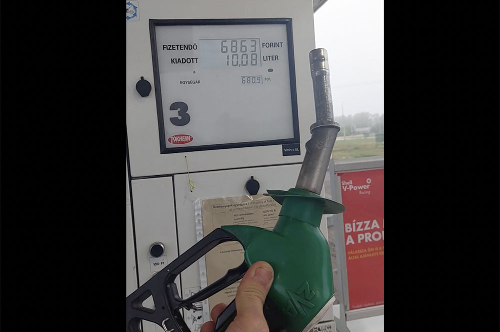 A tankolás után is pörgött tovább a számláló egy benzinkúton