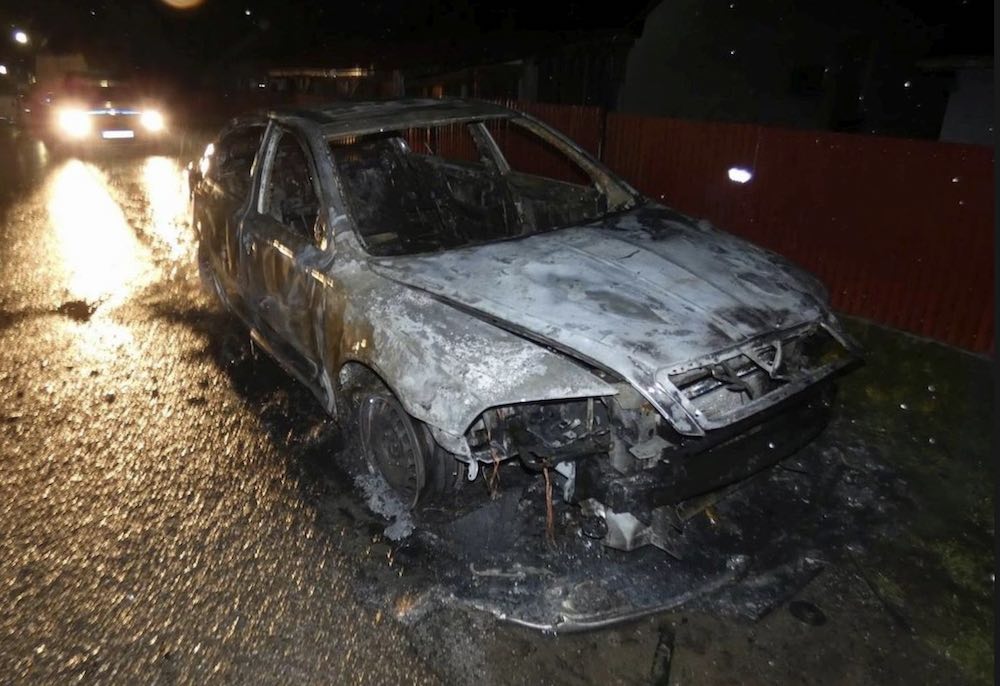 Haragosa bosszúból felgyújtotta az autóját