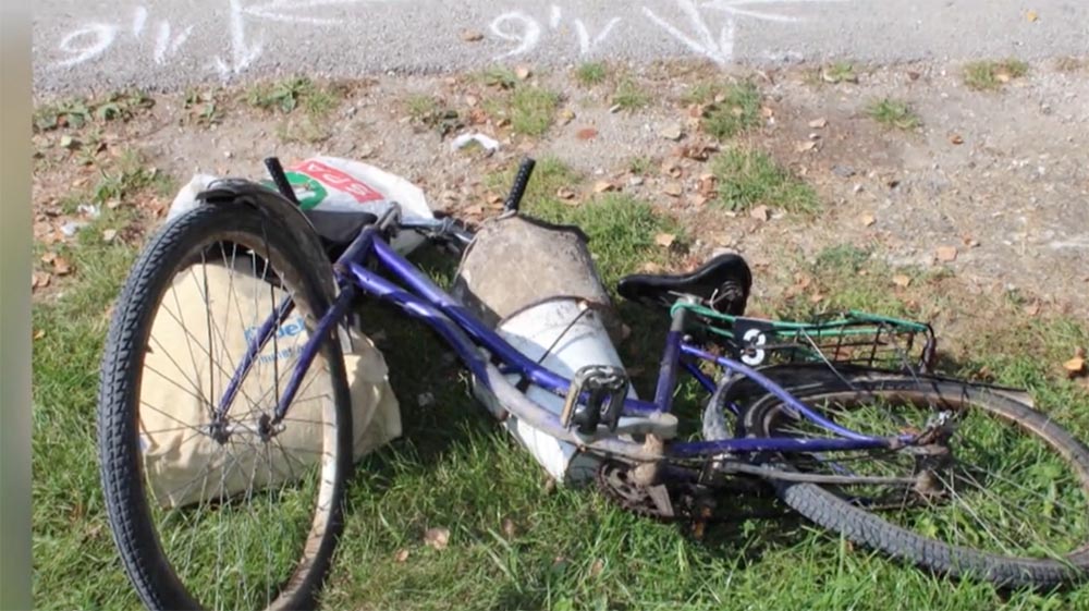 VIDEÓ: Azt állítja nem ő gázolt, hanem nekiment a biciklis