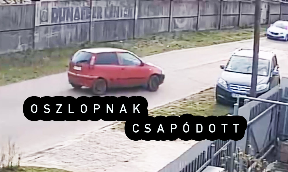 Videón, ahogy nagy sebességgel villanyoszlopnak csapódik egy autó Miskolcon