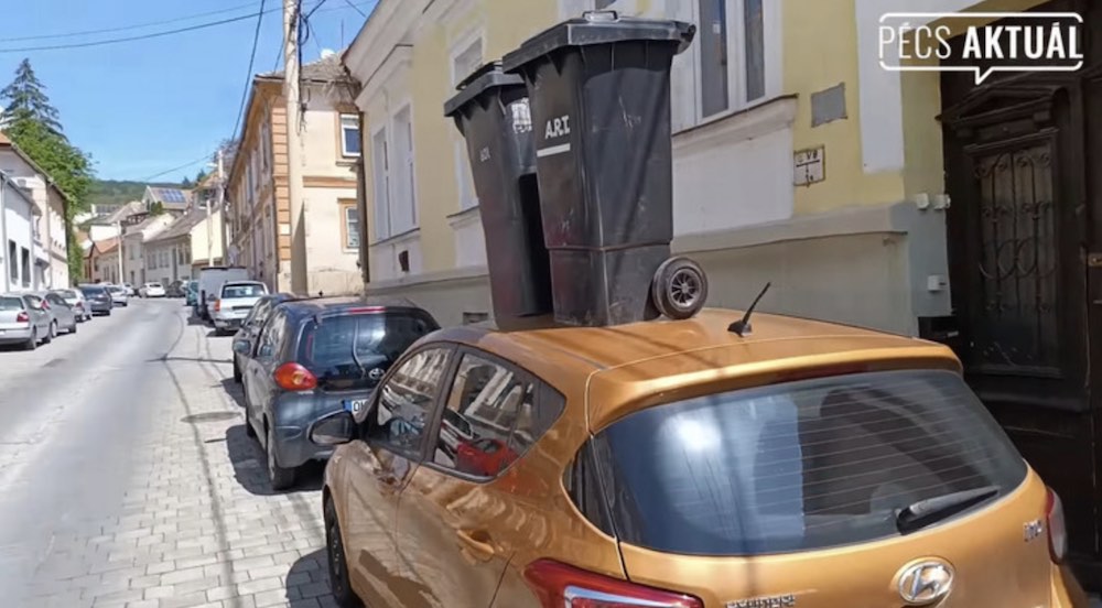 VIDEÓ: Kapu elé parkolt… Megleckéztették