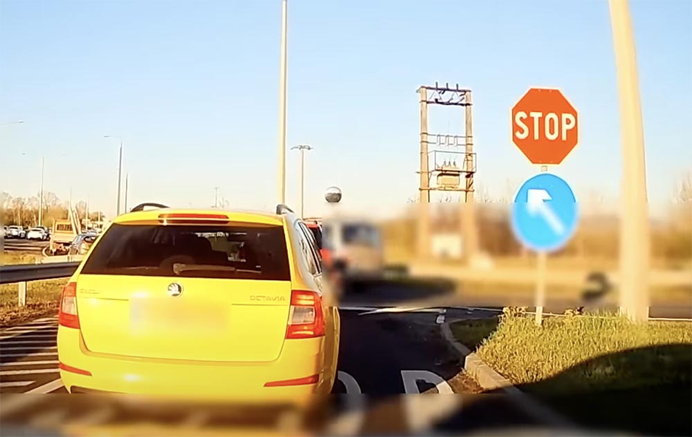 Elvették a jogsiját egy magyar sofőrnek, mert nem állt meg a STOP táblánál