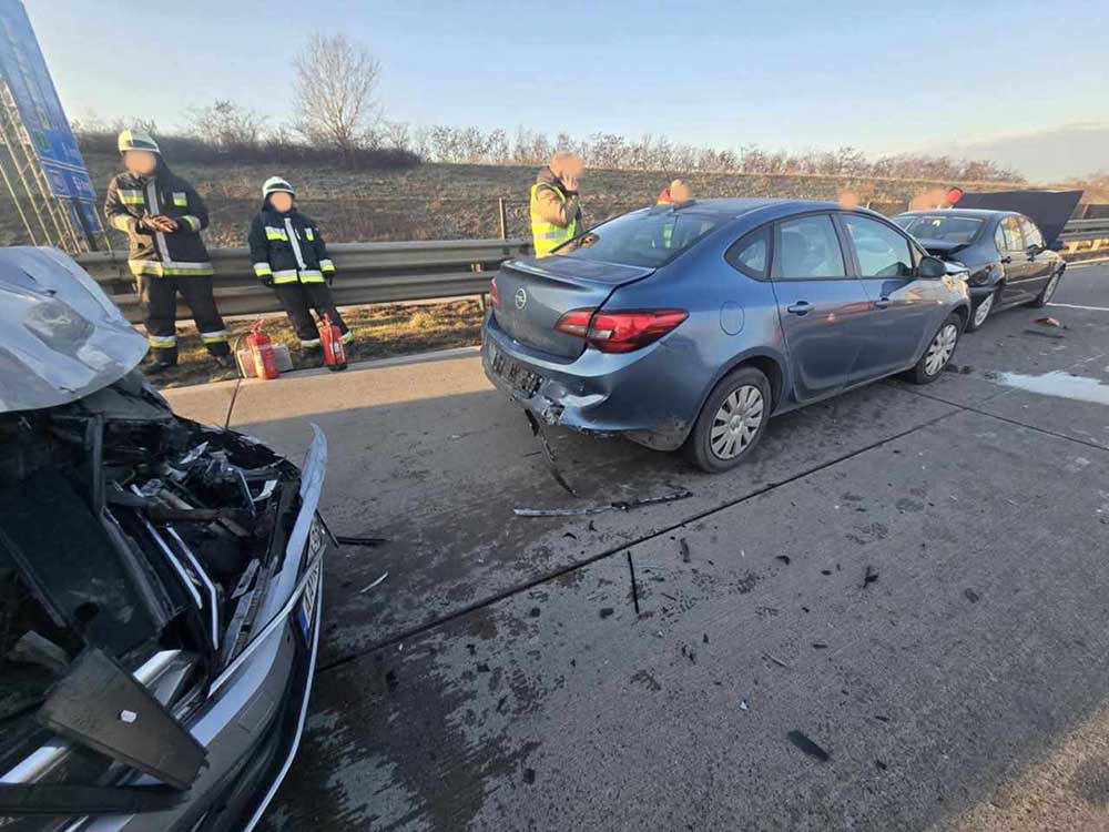 Kilenc autó ütközött az M0-áson. Torlódásra kell számítani