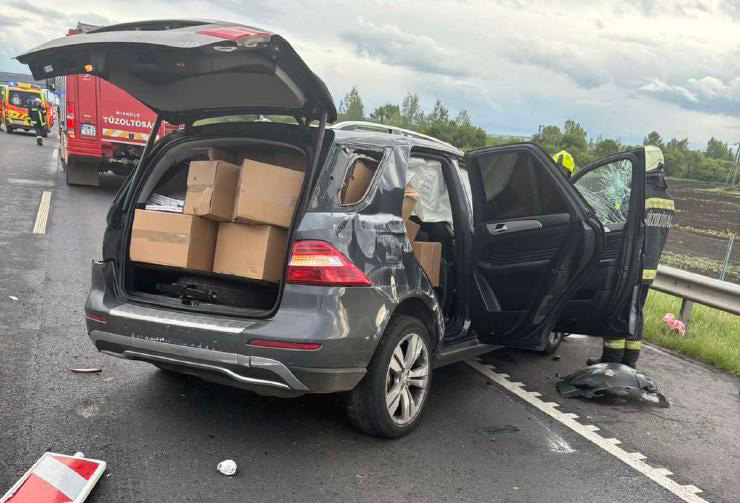 Karambol lett az üldözés vége az M3-ason