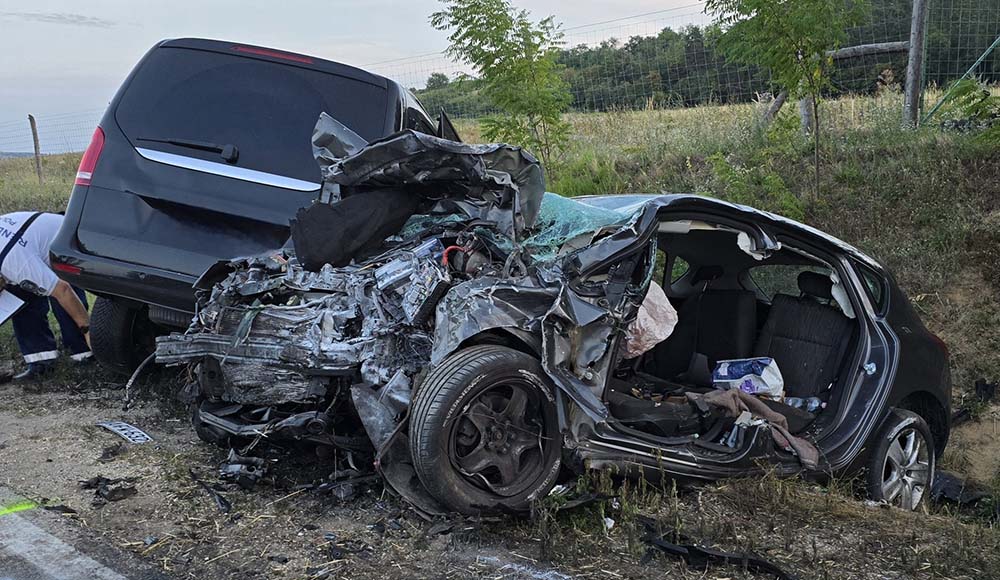 Hathetes csecsemőt kellett újraéleszteni a frontális ütközés után Balatonendrédnél
