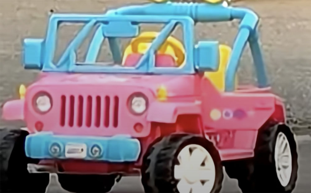 Barbie-autóval, részegen hajtott a reggeli csúcsban egy kanadai férfi