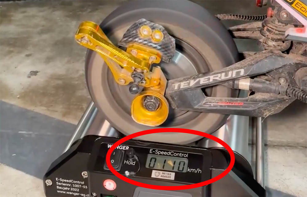 Mérőpaddal szűrik ki a tuningolt rollereket