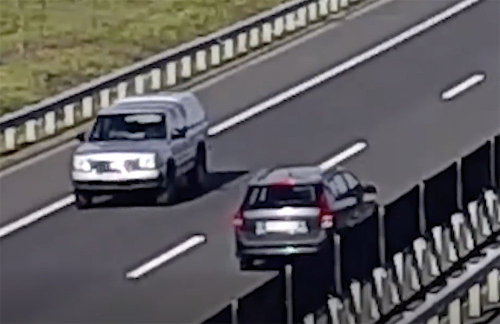 Döbbenetes képsorokat rögzített egy kamera az M35-ösön